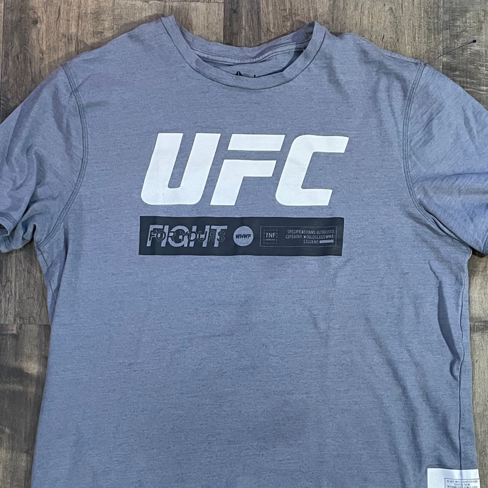 Reebok UFC t shirt